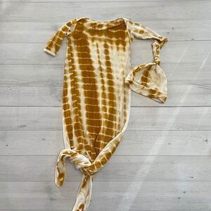 cozy's‎ baby knotted gown and hat 0-3 months